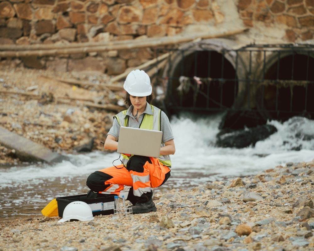 Marine Environmental Management career pathway for seafarers - Simon Daniels Books Southampton