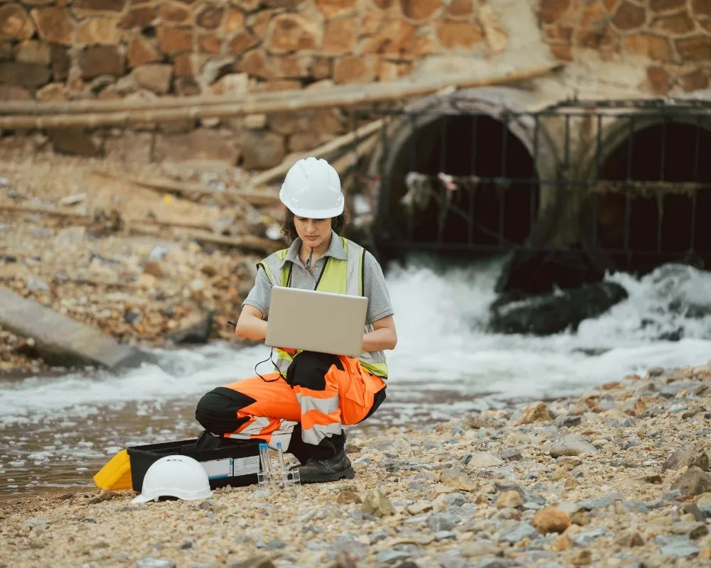 Marine Environmental Management career pathway for seafarers - Simon Daniels Books