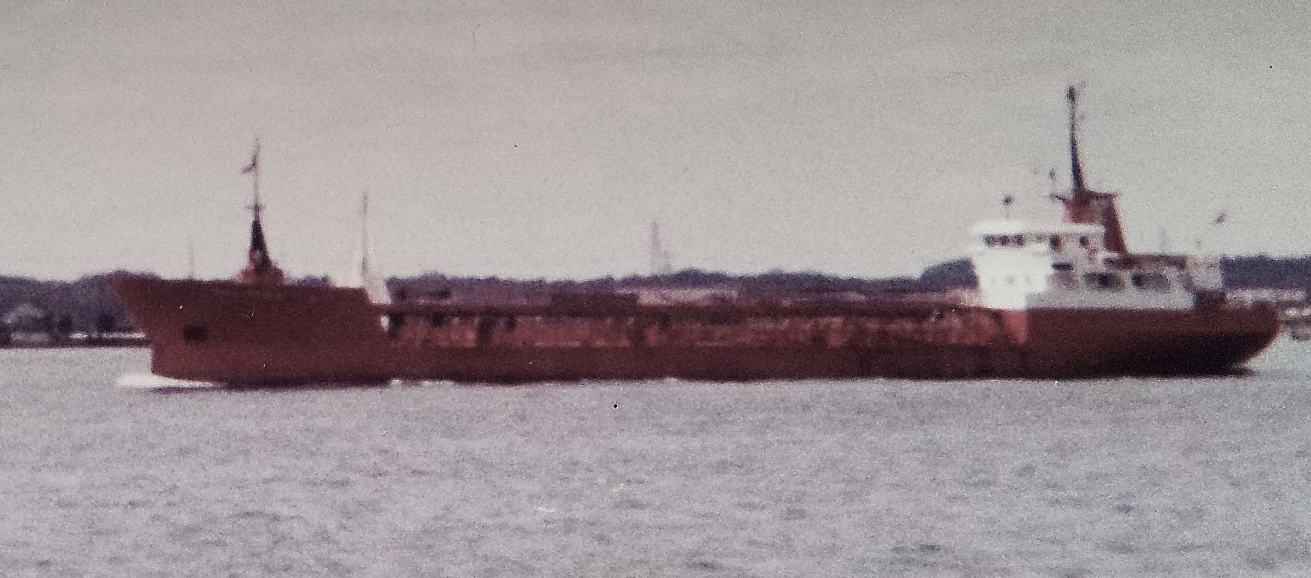 Tanker in the Solent near Southampton - about Simon Daniels